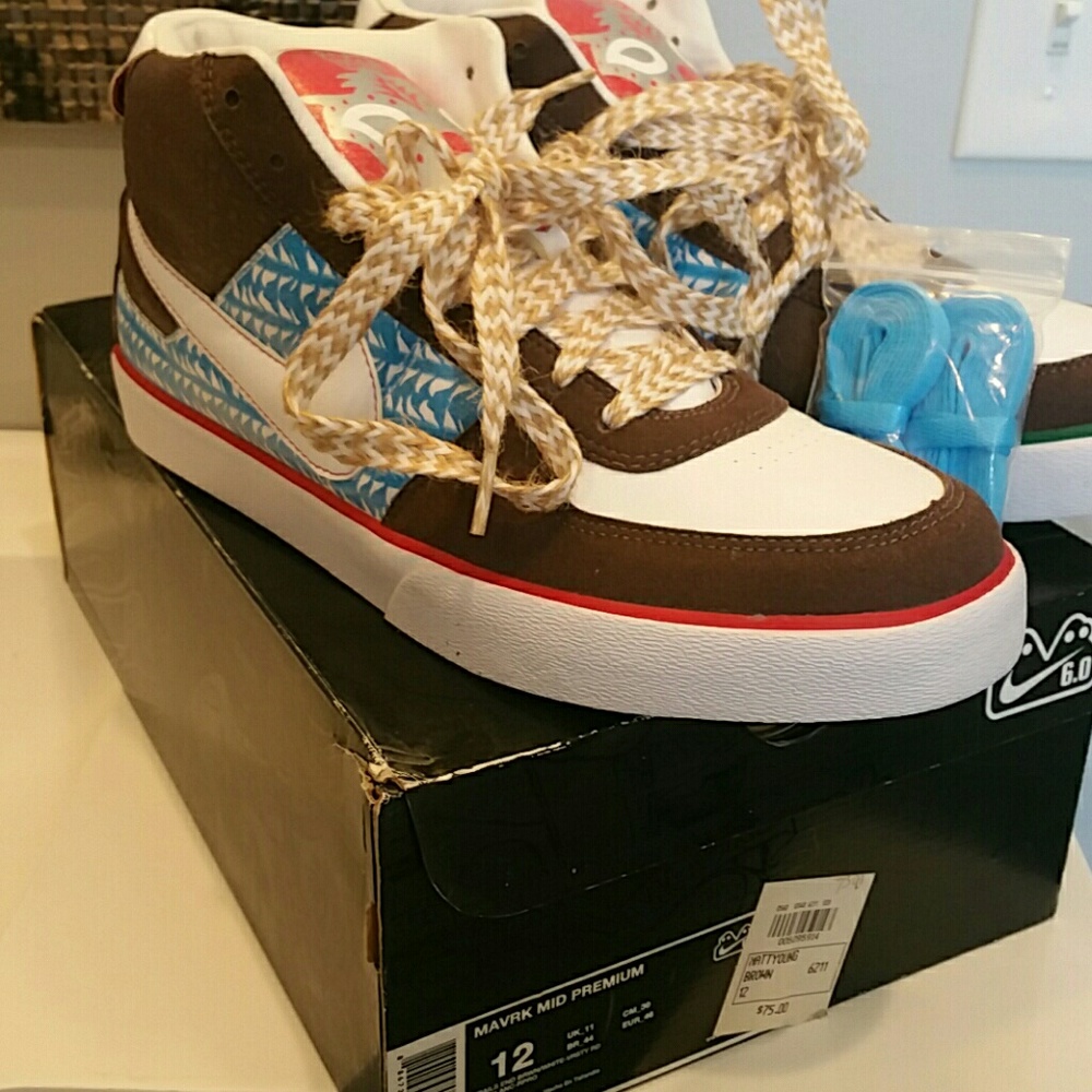 New Mavrk Mid Premium